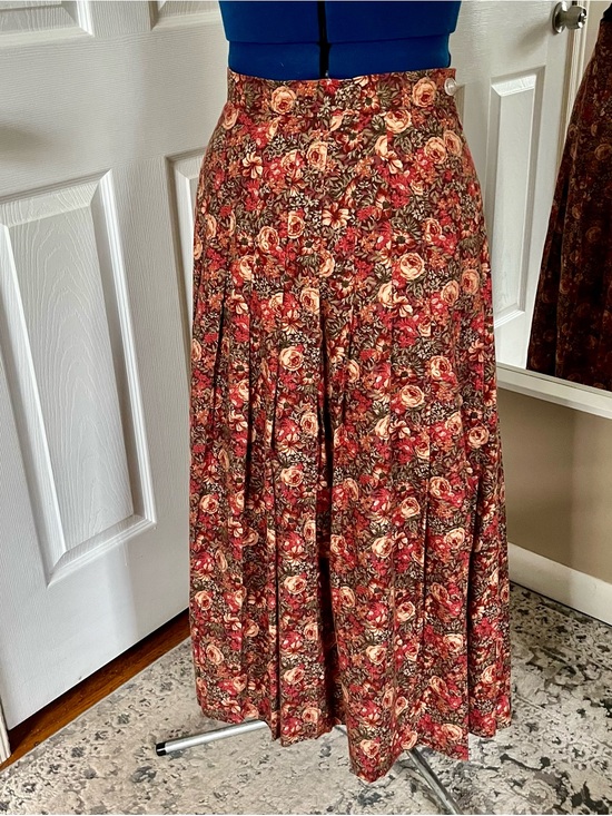 Laura Ashley Dresses & Skirts - Vintage Laura Ashley pleated floral maxi skirt, size 10*(check measurements)